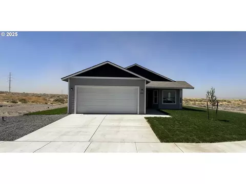 3540 High Desert Loop, Umatilla, OR 97882