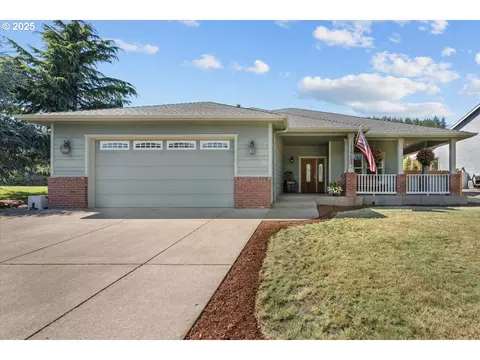 1535 Lakeview Dr, Silverton, OR 97381