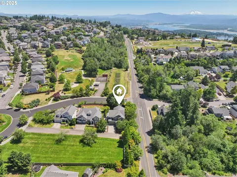 813 NW Klickitat St, Camas, WA 98607