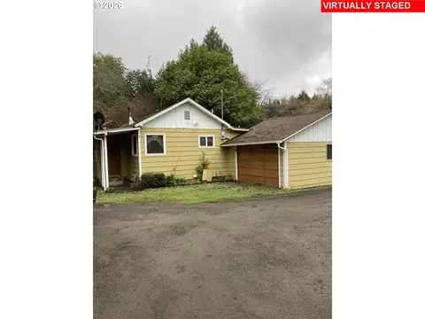 93514 Upper Loop Ln, Coos Bay, OR 97420