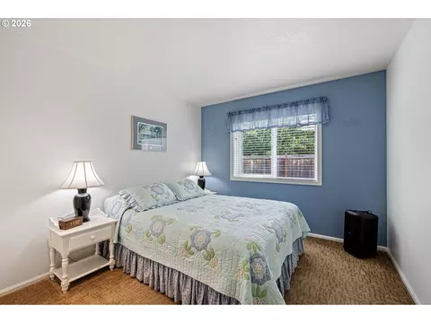 Bedroom - 2101 Kingfisher Way, Eugene, OR 97401 photo 1 of 6