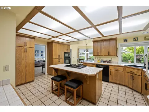 Kitchen - 2101 Kingfisher Way, Eugene, OR 97401 photo 1 of 3