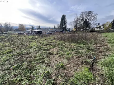 0 4th St, Willamina, OR 97396
