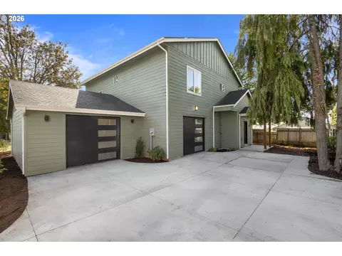 570 Holmes Ln, Oregon City, OR 97045
