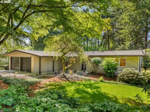 2251 Fernwood Cir, Lake Oswego, OR 97034