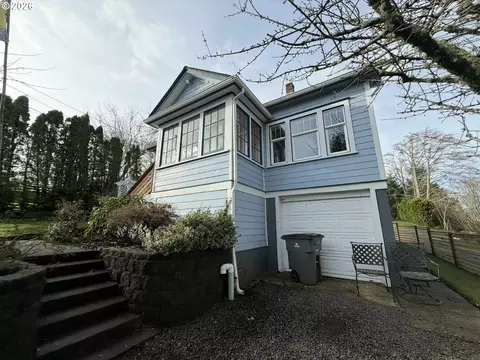 35210 Orchard Ln, Astoria, OR 97103