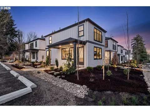 815 3rd St, Lake Oswego, OR 97034