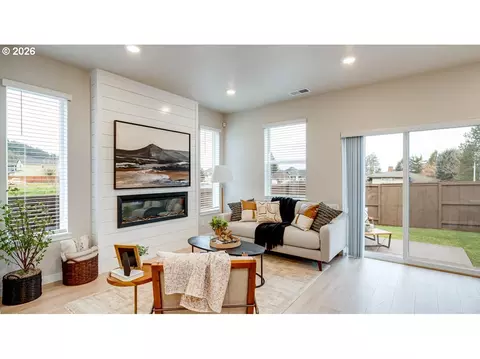 Living - 2449 SW 39th St, Gresham, OR 97080 photo 1 of 3