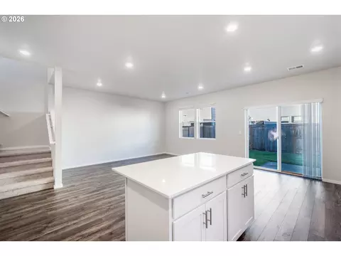 Other - 2982 T St, Springfield, OR 97477 photo 1 of 6