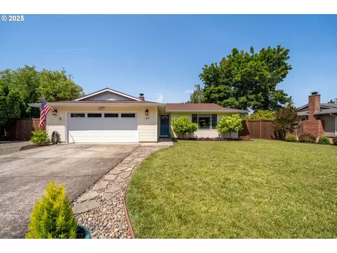 1025 S Grant St, Canby, OR 97013