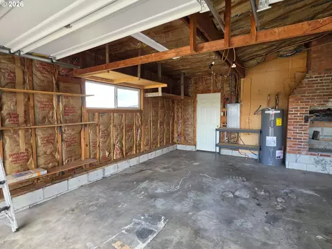 Other - 68883 Loop Dr, Hines, OR 97738 photo 17 of 25