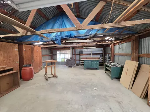 Other - 68883 Loop Dr, Hines, OR 97738 photo 21 of 25