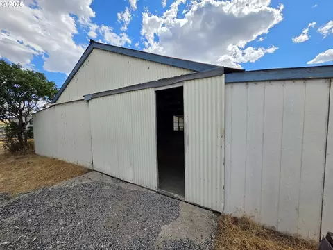 Other - 68883 Loop Dr, Hines, OR 97738 photo 22 of 25