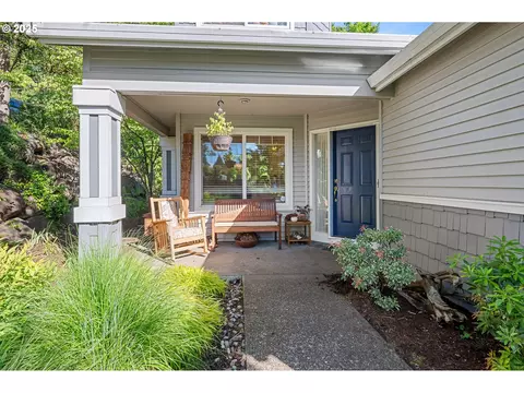 9627 NW Silver Ridge Loop, Portland, OR 97229