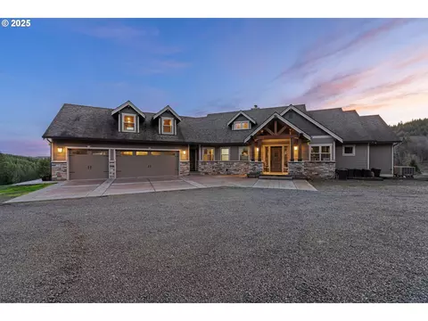 61741 Riggs Rd, Saint Helens, OR 97051