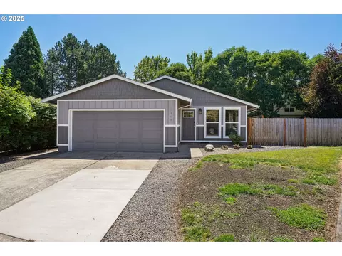 18300 SW Aloha Ct, Beaverton, OR 97003
