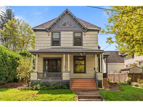2912 SE Yamhill St, Portland, OR 97214