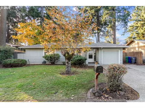 1929 SE 114th Pl, Portland, OR 97216