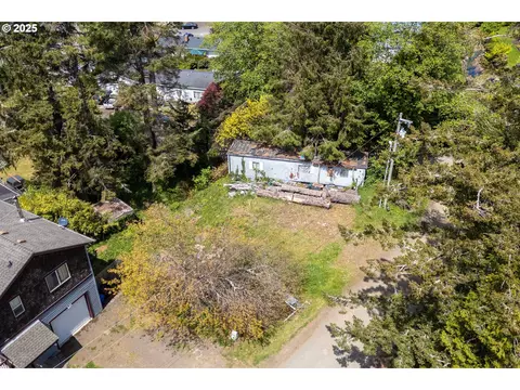 2160 Martin Ave, Tillamook, OR 97141