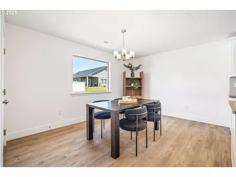 Dining - 314 Sage St, Boardman, OR 97818 photo 1 of 1