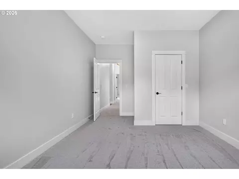 Bedroom - 11858 SE Jed Ct, Sandy, OR 97055 photo 1 of 1