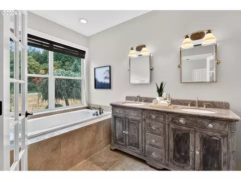 Bath - 11858 SE Jed Ct, Sandy, OR 97055 photo 1 of 6