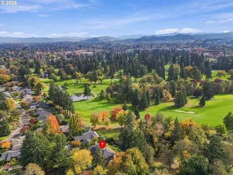 View/Area - 541 Spyglass Dr, Eugene, OR 97401 photo 3 of 7
