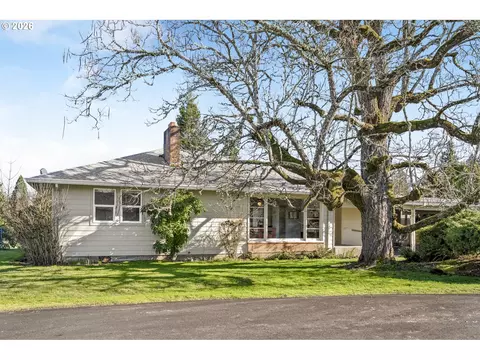 362 NE 9th Pl, Hillsboro, OR 97124