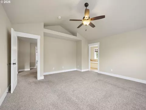 Bedroom - 40189 Laurel St, Sandy, OR 97055 photo 1 of 9