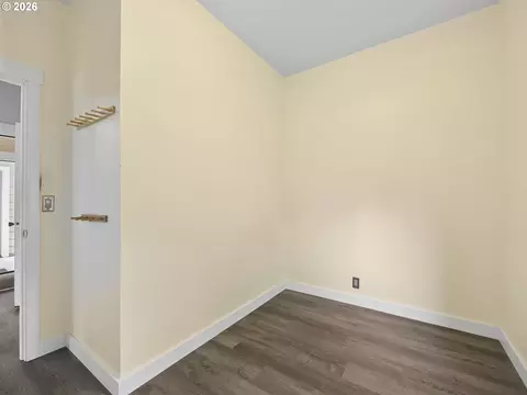 Bedroom - 40189 Laurel St, Sandy, OR 97055 photo 9 of 9