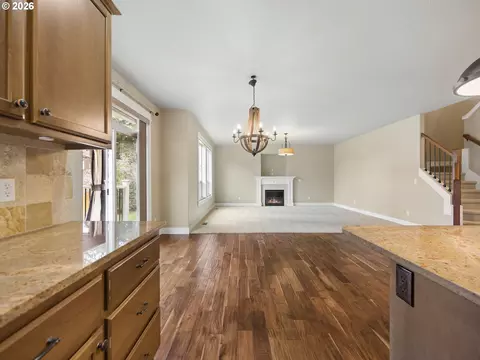 Living - 40189 Laurel St, Sandy, OR 97055 photo 5 of 6