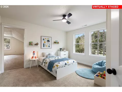 Bedroom - 610 Terrace Dr, Glide, OR 97443 photo 7 of 8