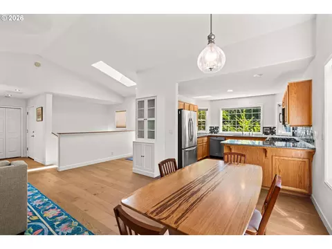 Dining - 3388 Videra Dr, Eugene, OR 97405 photo 1 of 1