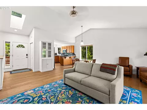 Entry Way - 3388 Videra Dr, Eugene, OR 97405 photo 1 of 5