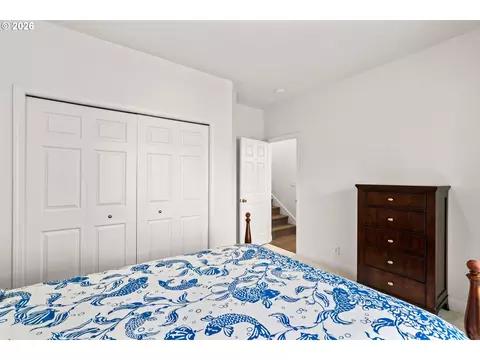 Bedroom - 3388 Videra Dr, Eugene, OR 97405 photo 4 of 4