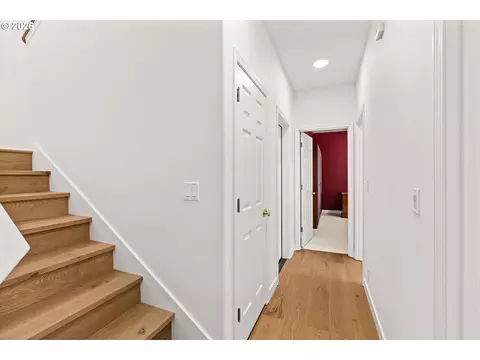 Entry Way - 3388 Videra Dr, Eugene, OR 97405 photo 5 of 5