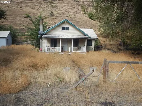 2322 Asotin Ck Rd, Asotin, WA 99402