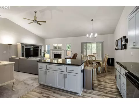 Kitchen - 963 Pennington Ct, Eugene, OR 97404 photo 1 of 5
