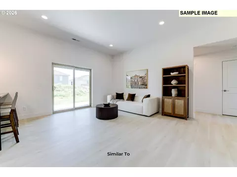 Living - 201 SW Chickadee Dr, Boardman, OR 97818 photo 2 of 4