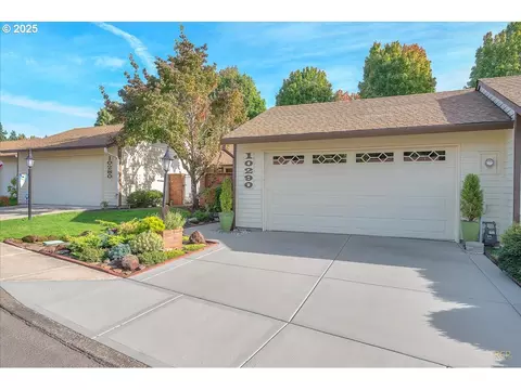 10290 SW Greenleaf Ter, Portland, OR 97224