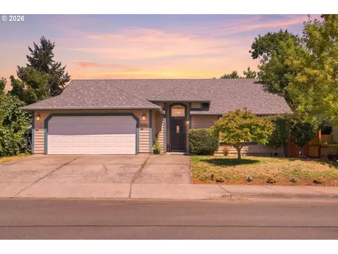 1650 Daugherty Ave, Cottage Grove, OR 97424
