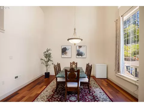 Dining - 3012 Ashley Loop, Eugene, OR 97405 photo 1 of 1
