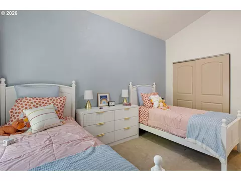 Bedroom - 3012 Ashley Loop, Eugene, OR 97405 photo 6 of 8