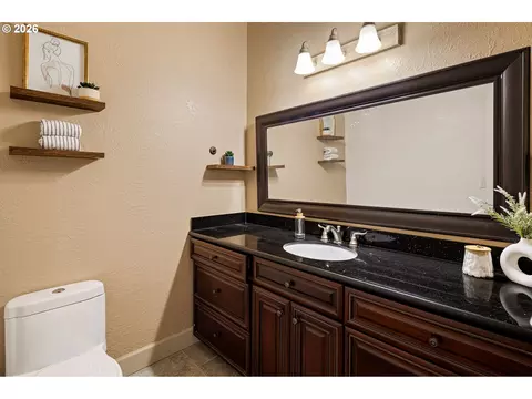 Bath - 3012 Ashley Loop, Eugene, OR 97405 photo 1 of 6