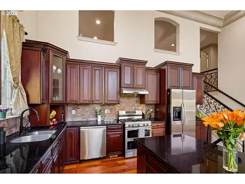 Kitchen - 3012 Ashley Loop, Eugene, OR 97405 photo 3 of 4