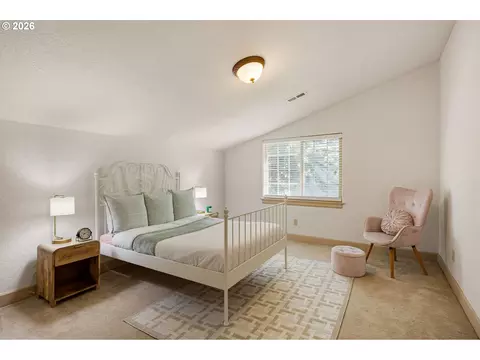 Bedroom - 3012 Ashley Loop, Eugene, OR 97405 photo 7 of 8