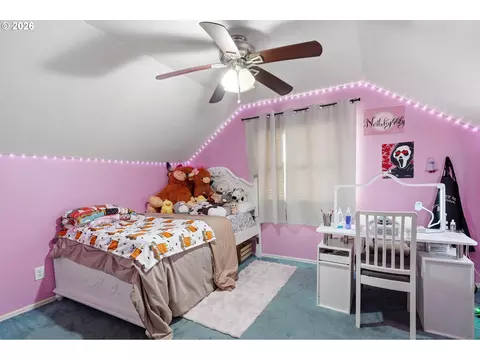 Bedroom - 2345 NE Division St, Gresham, OR 97030 photo 1 of 4