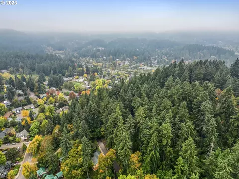 N Shasta Loop, Eugene, OR 97405 photo 3