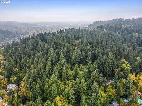 N Shasta Loop, Eugene, OR 97405 photo 4