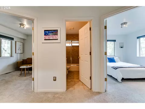2736 Kismet Way, Eugene, OR 97405 photo 26